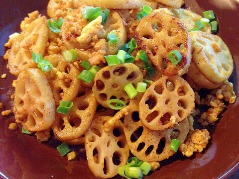 レンコンと鶏ミンチのスパイシー炒め